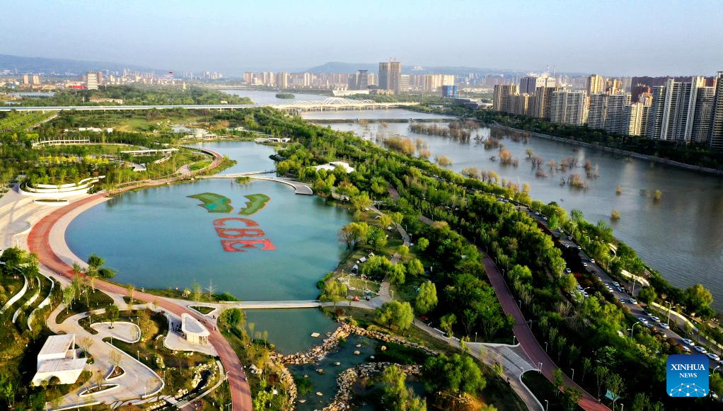 Scenery of areas surrounding Bahe River in Xi'an