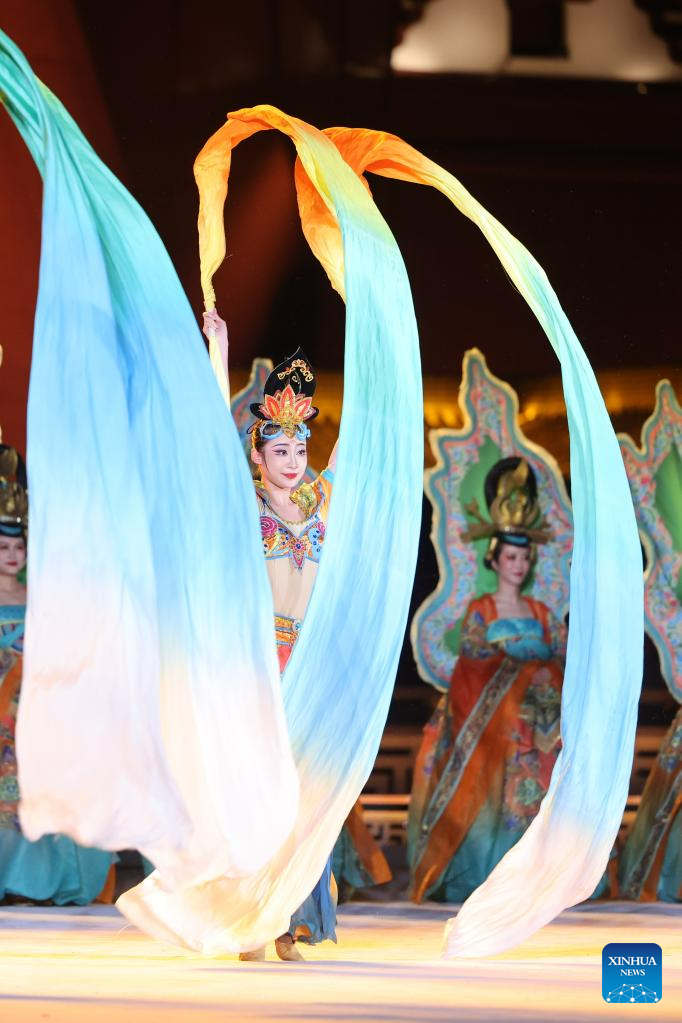 Art performance held to mark opening of year of culture and art of peoples of China and Central Asia