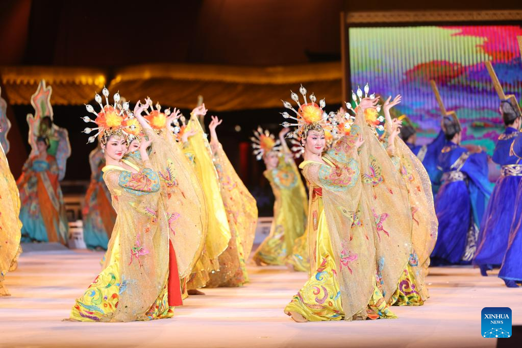 Art performance held to mark opening of year of culture and art of peoples of China and Central Asia