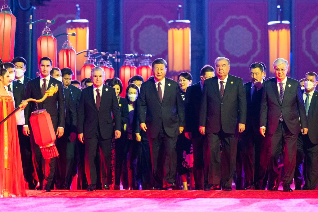 Xi hosts Central Asian leaders in historic Silk Road city for milestone summit