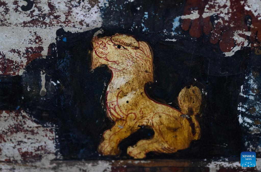 Murals seen in Donggar and Piyang grottoes in Tibet