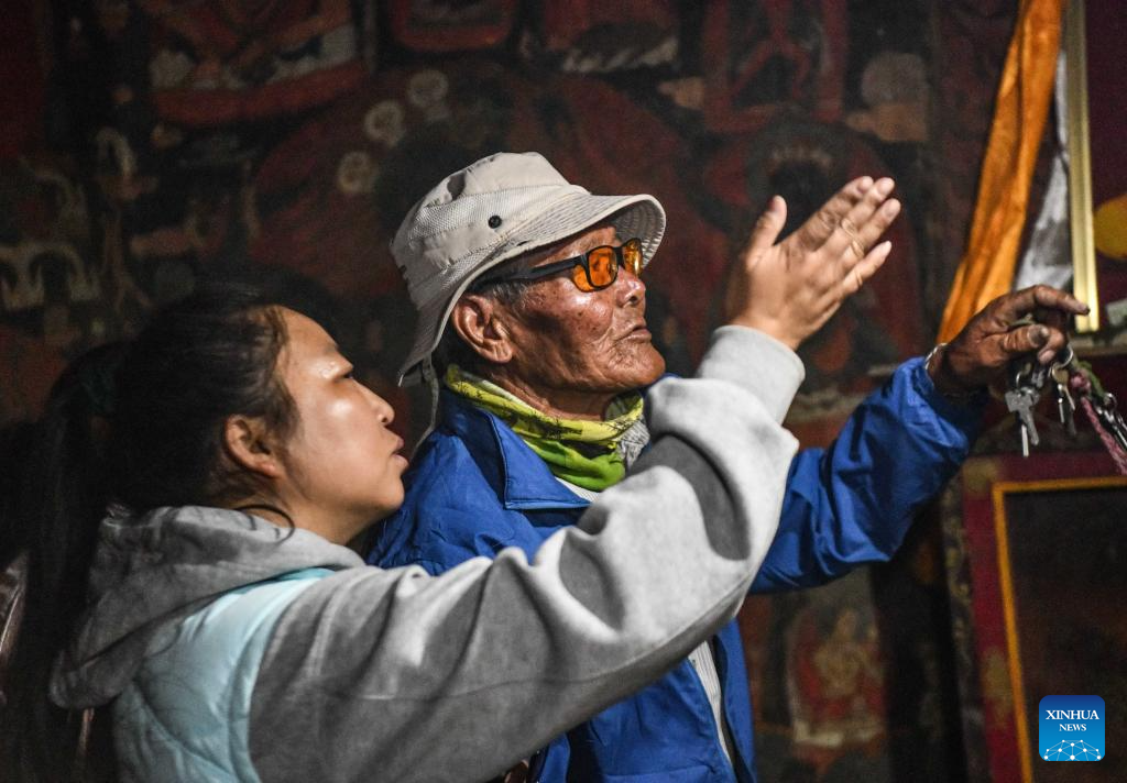 Murals seen in Donggar and Piyang grottoes in Tibet