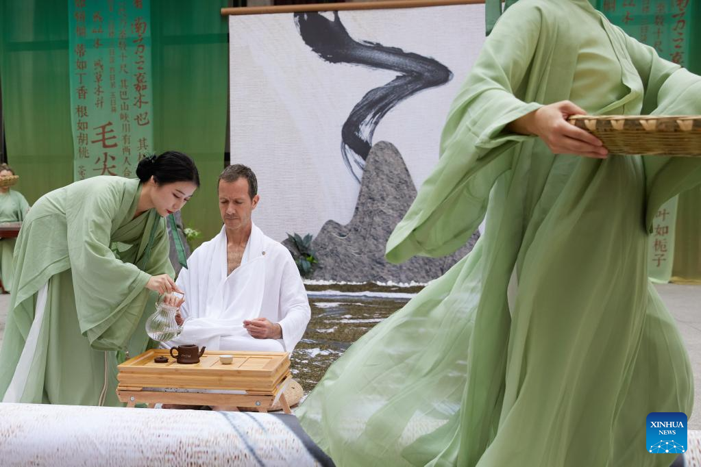 Event of Chinese tea culture held in Madrid