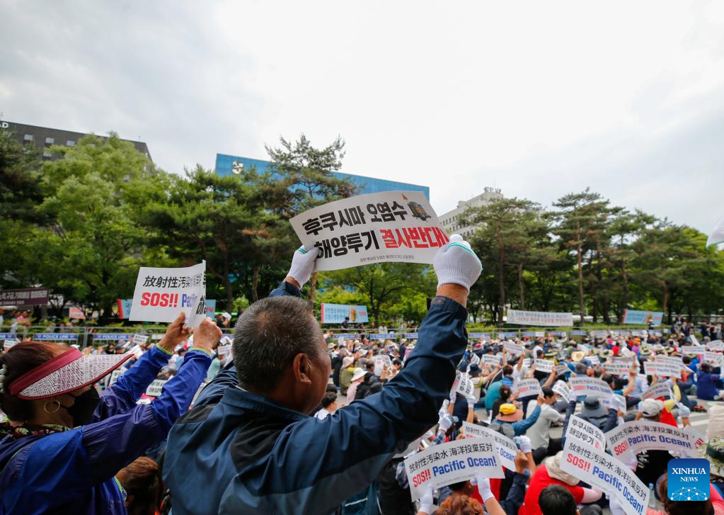 S. Korean fishermen clamor against Japan's radioactive wastewater discharge
