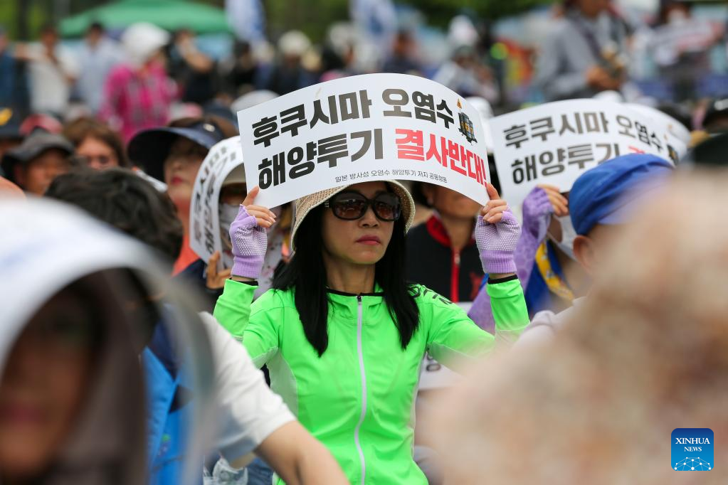S. Korean fishermen clamor against Japan's radioactive wastewater discharge