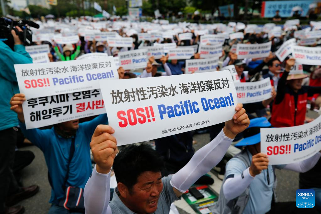 S. Korean fishermen clamor against Japan's radioactive wastewater discharge