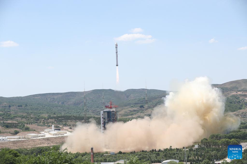 China launches record-setting 41 satellites on single rocket