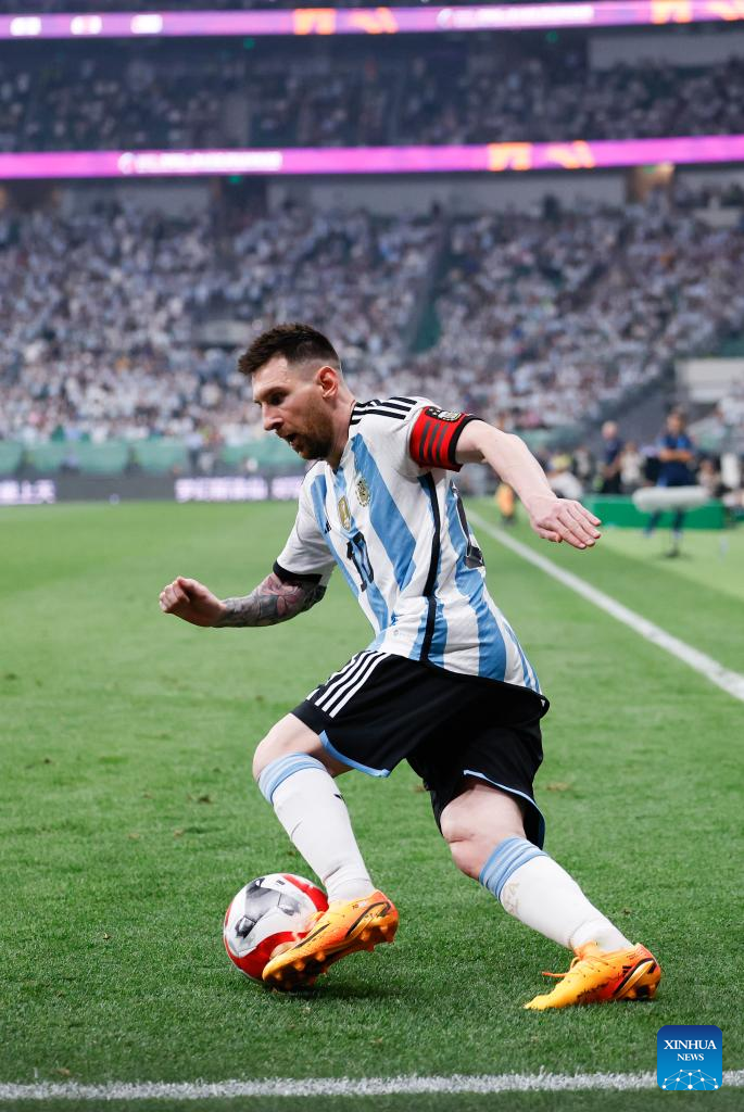 Messi scores as Argentina beat Australia at Beijing Workers' Stadium