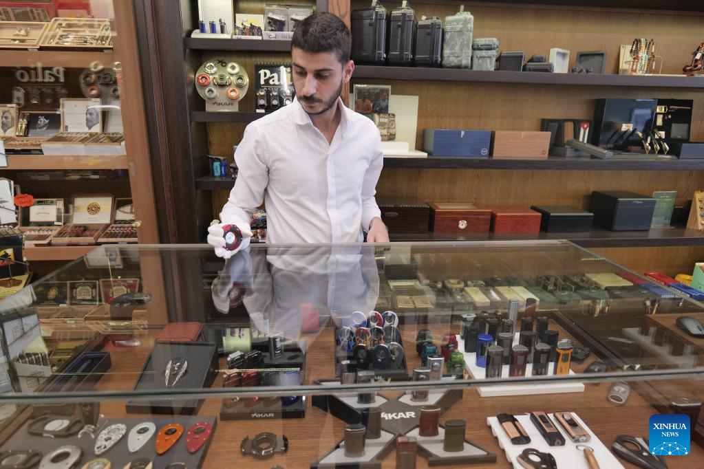 Roundup: Lebanon tops cigar spending list despite economic crisis