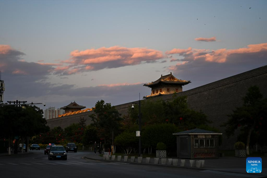 Datong develops tourism combining rich cultural heritages and well-known attractions