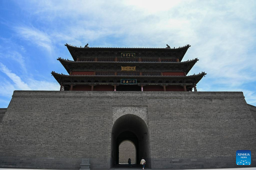 Datong develops tourism combining rich cultural heritages and well-known attractions