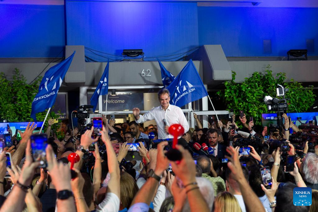 Greece's conservatives win election, pledge more reforms