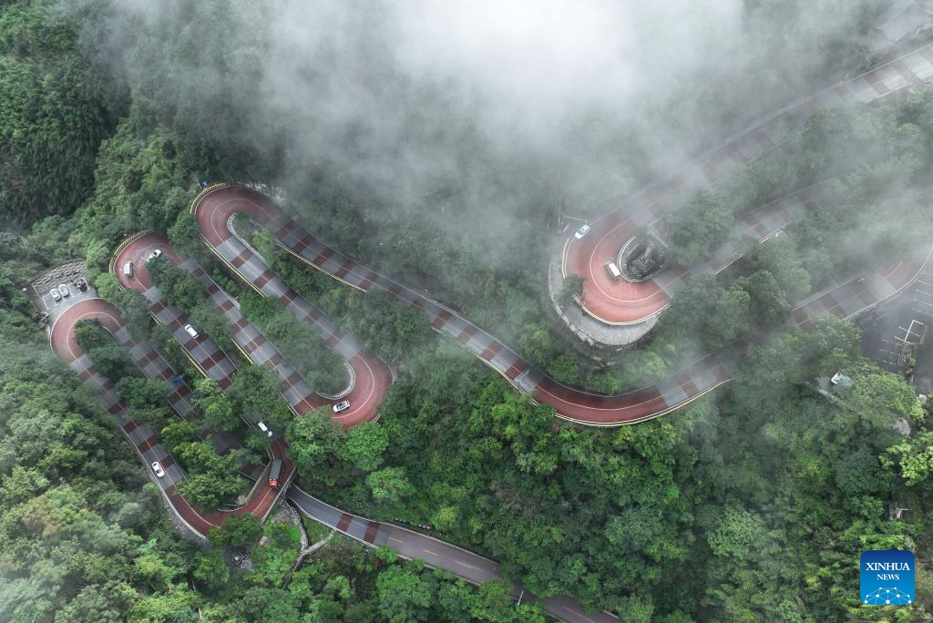 In pics: Aizhai suspension bridge and highway in C China's Hunan