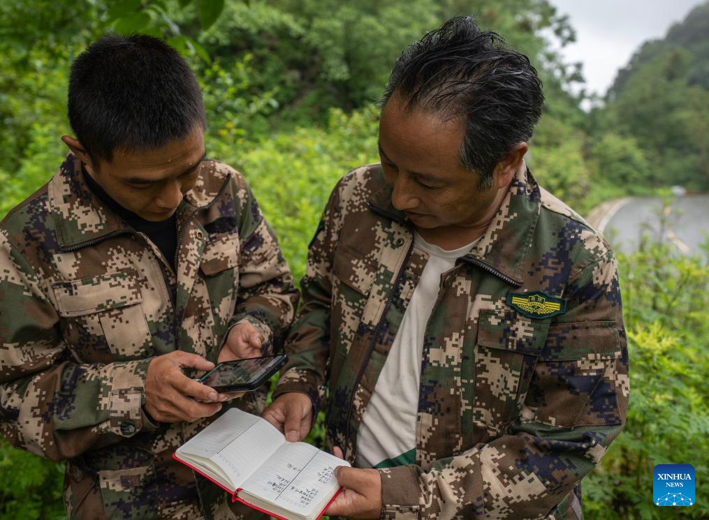 Pic story: Gaoligongshan national nature reserve ranger in SW China