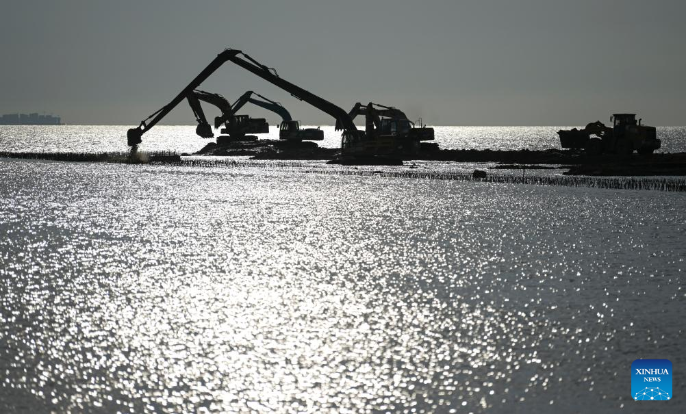 Puqian central fishing port under construction in S China