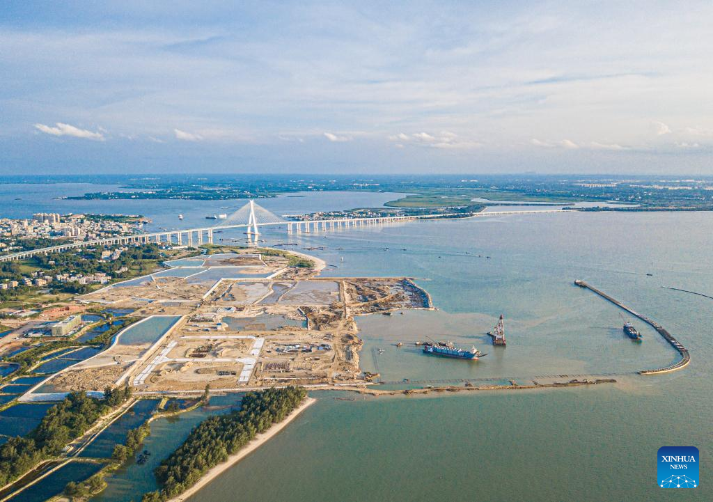 Puqian central fishing port under construction in S China