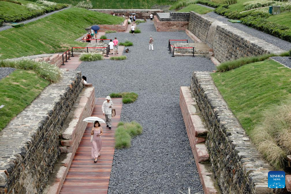 Outdoor historical relics park opens new area to public in Chengdu