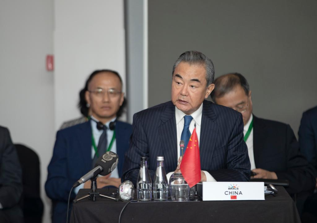 China's top diplomat calls for addressing global security challenges