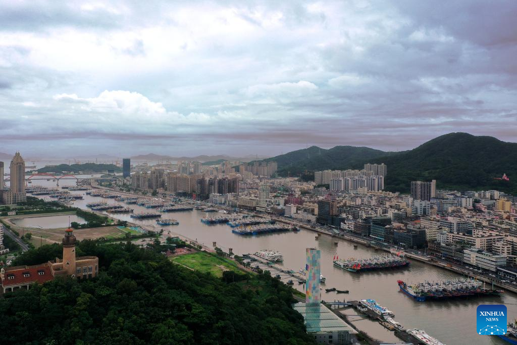 China raises typhoon response to highest level as Doksuri strengthens