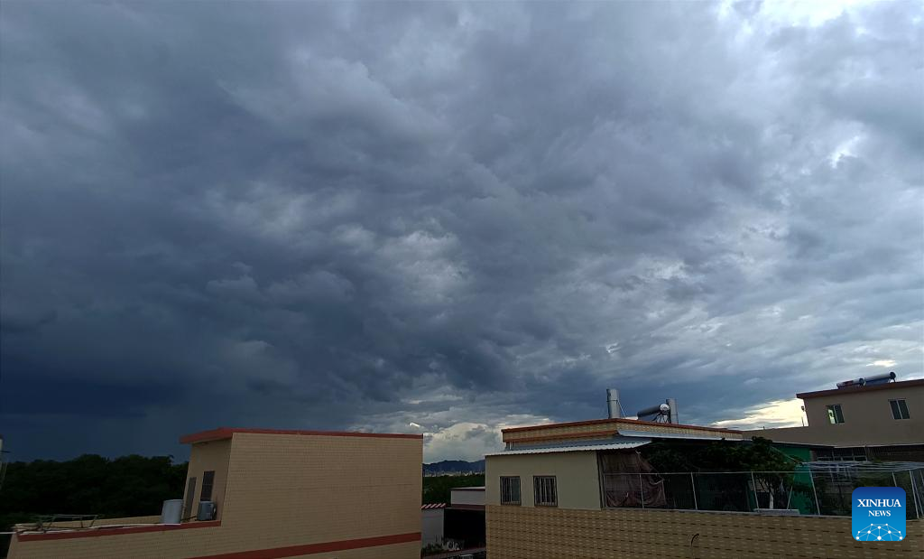 China raises typhoon response to highest level as Doksuri strengthens