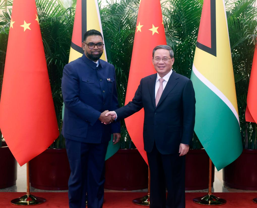 Chinese premier meets with Guyanese president