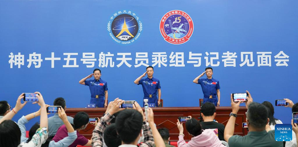 Shenzhou-15 astronauts meet press after quarantine, initial recovery
