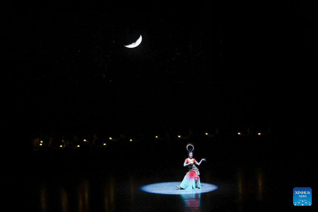 Dance drama presented during 6th China Xinjiang In'l Dance Festival