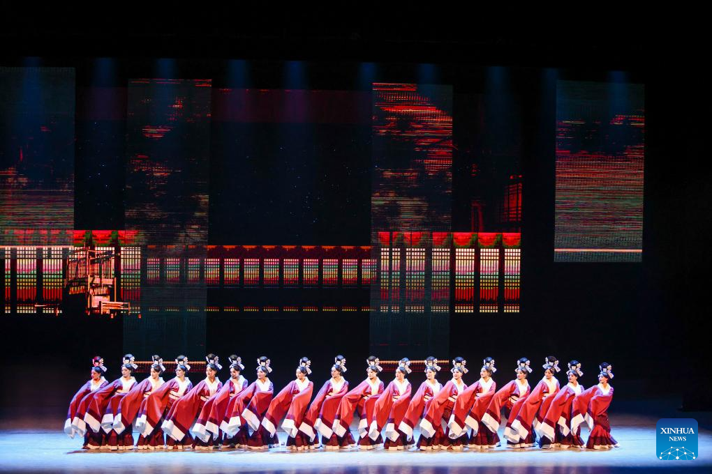 Dance drama presented during 6th China Xinjiang In'l Dance Festival