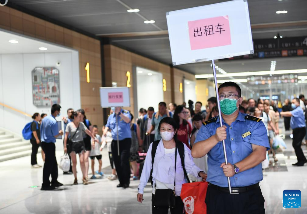 Trapped passengers in Mentougou District of Beijing safely transferred