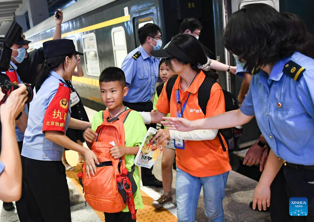 Trapped passengers in Mentougou District of Beijing safely transferred