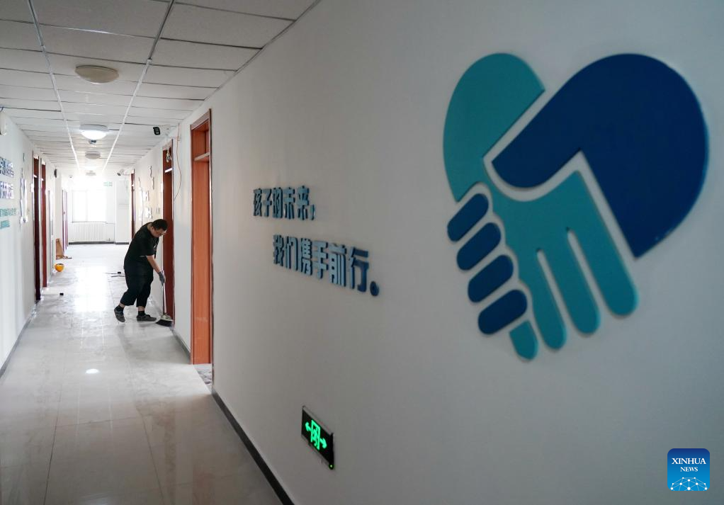 Schools carry out post-disaster reconstruction in Beijing