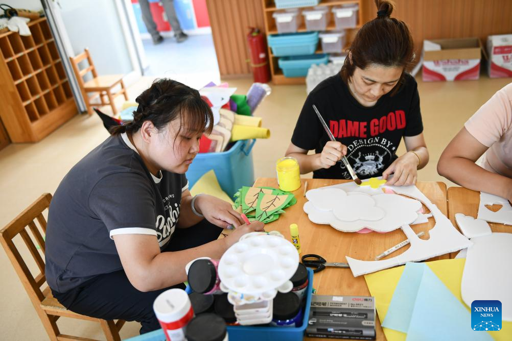 Schools carry out post-disaster reconstruction in Beijing