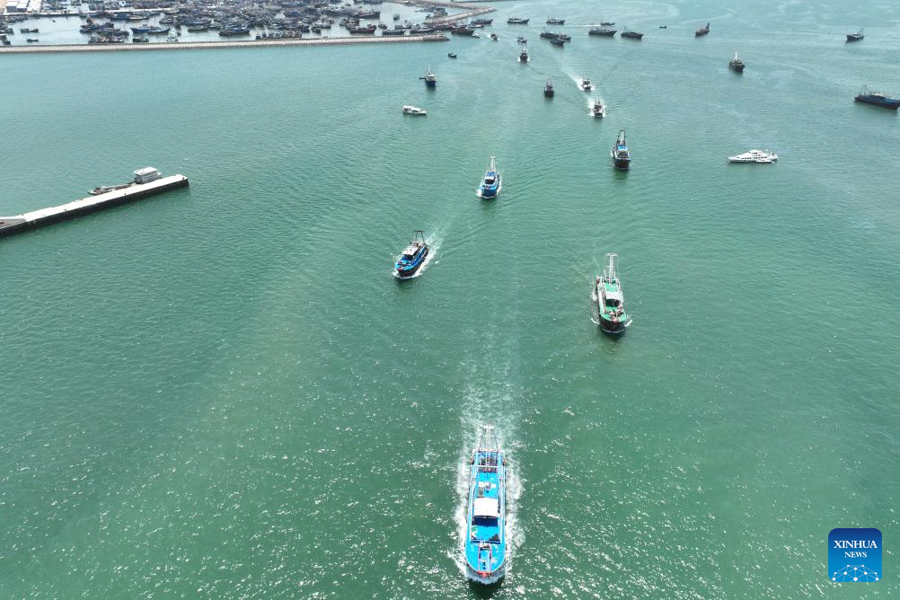 Fishing season of South China Sea starts in different areas across China
