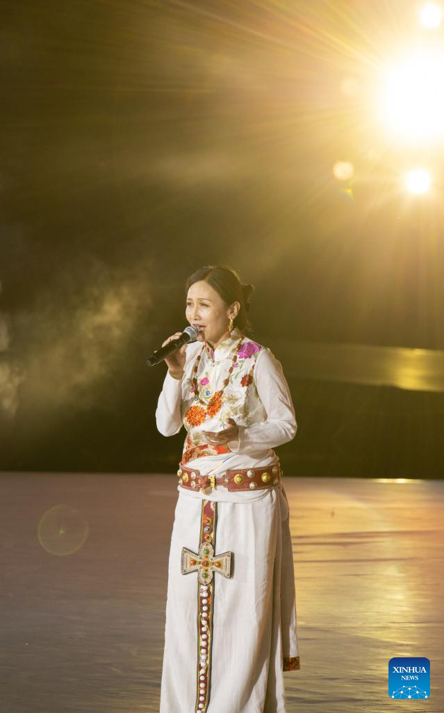 In pics: opening ceremony of traditional Lhasa Shoton Festival