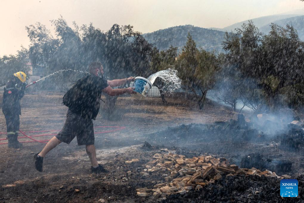 Wildfires threaten Greece's UNESCO World Heritage monastery