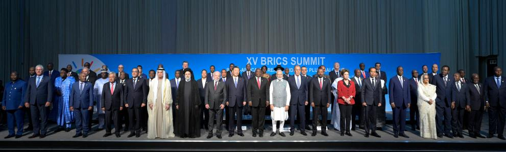 Xi says no country should be left behind in global modernization