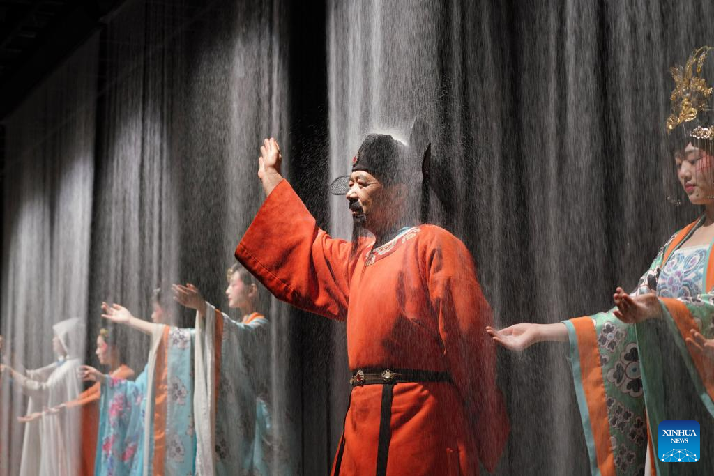 Cultural plays reflecting history and culture of Dunhuang held in Gansu, NW China