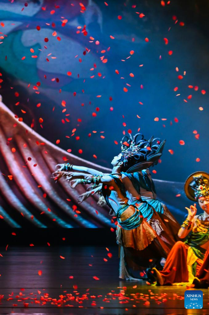 Cultural plays reflecting history and culture of Dunhuang held in Gansu, NW China
