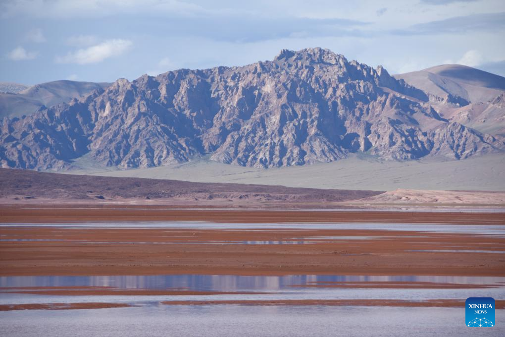 Lake scenery in SW China's Tibet