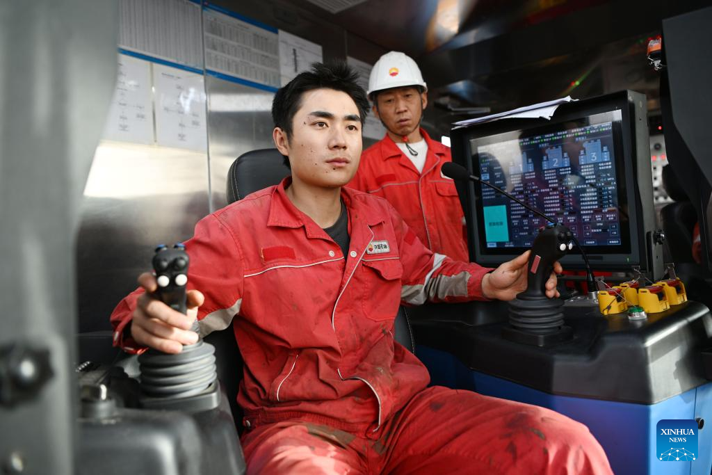 Drilling of borehole over 10,000 meters deep underway in Tarim Basin