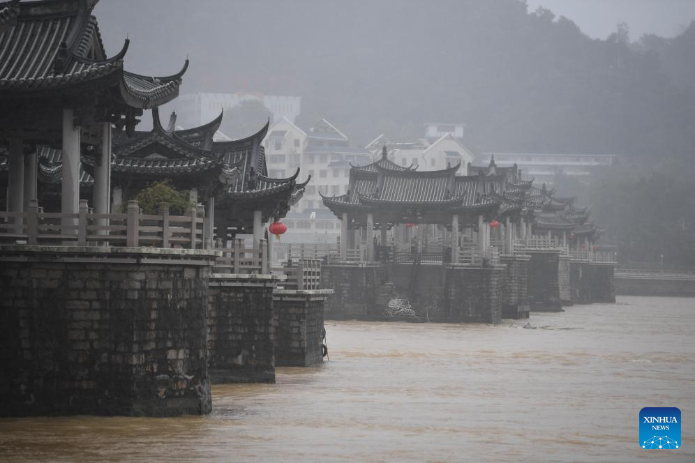 Typhoon Haikui makes landfall in east, south China