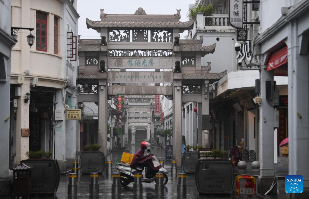 Typhoon Haikui makes landfall in east, south China