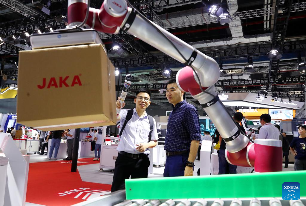 23rd China International Industry Fair kicks off in Shanghai