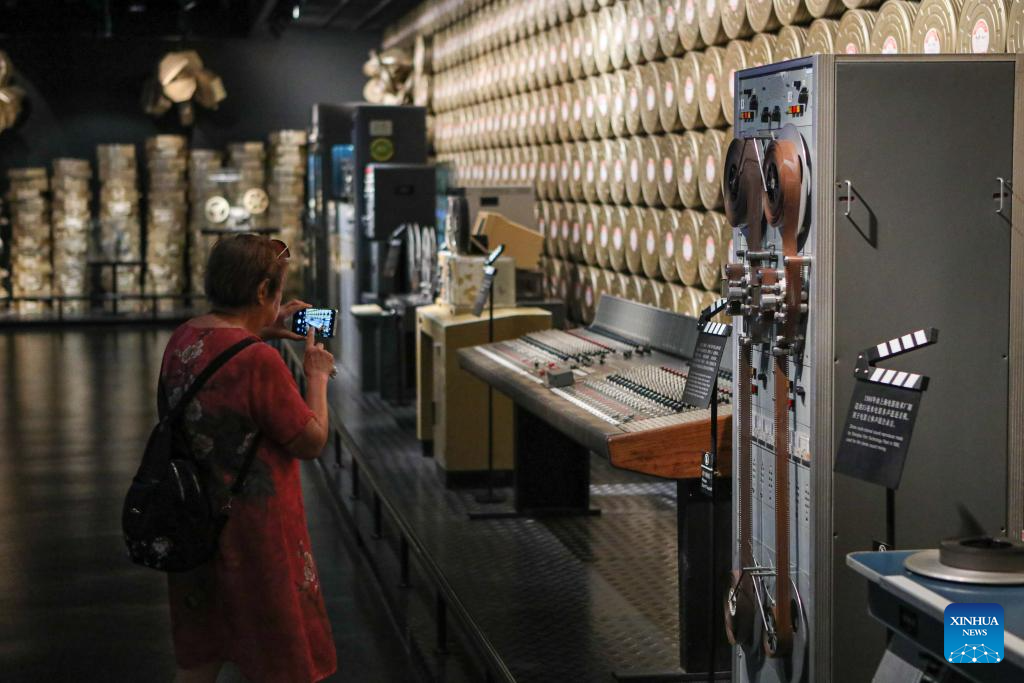 Shanghai hosts tourism festival to boost consumption