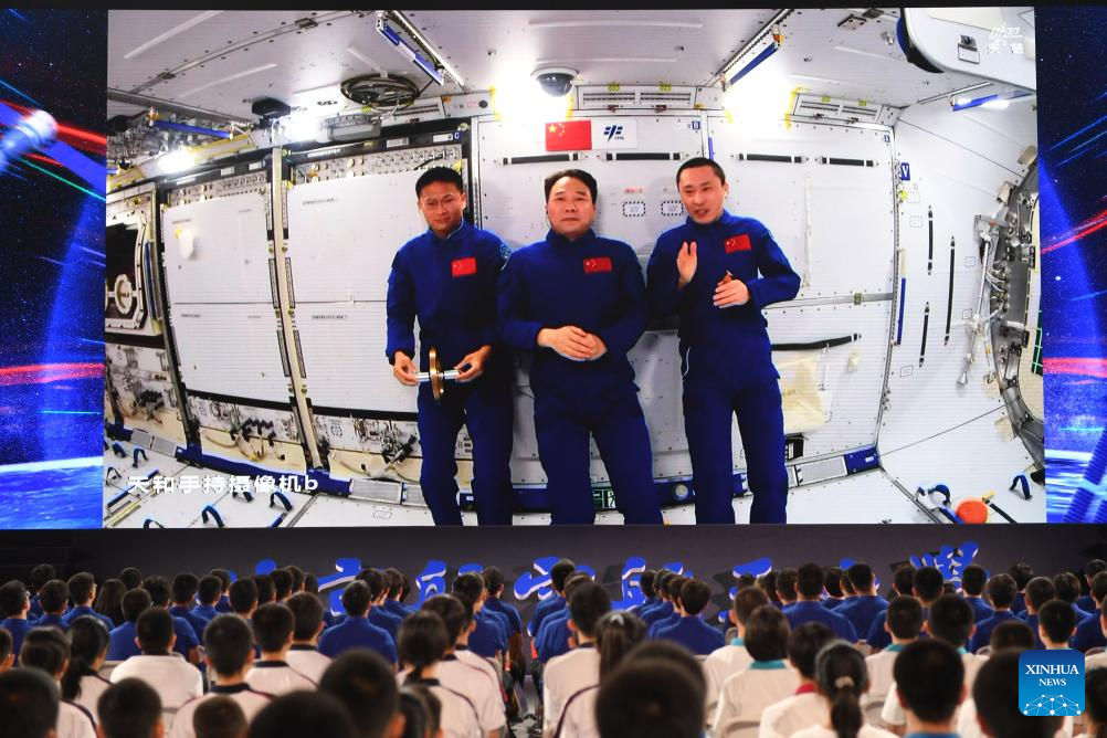China Focus: Chinese astronauts deliver lecture from space station