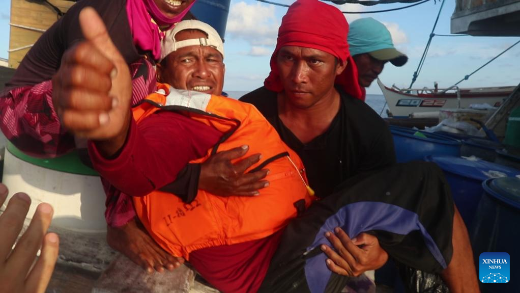 PLA navy rescues wounded Philippine fisherman
