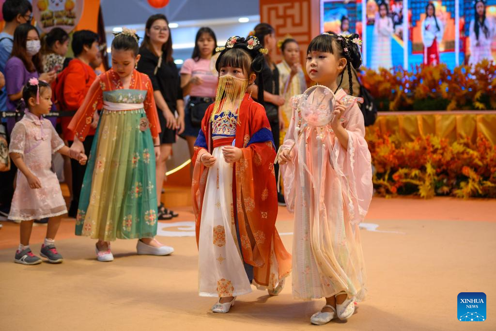 Event held to celebrate upcoming Mid-Autumn Festival in Malaysia