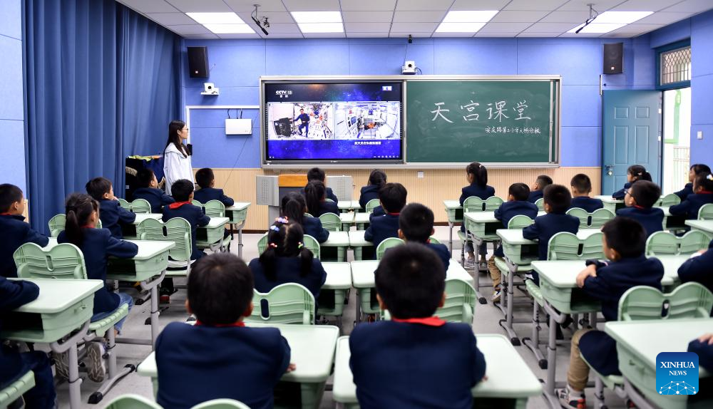 China Focus: Chinese astronauts deliver lecture from space station