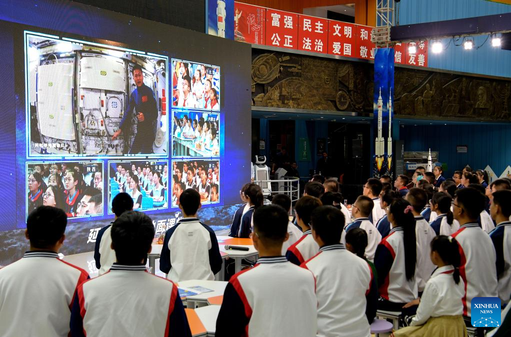 China Focus: Chinese astronauts deliver lecture from space station