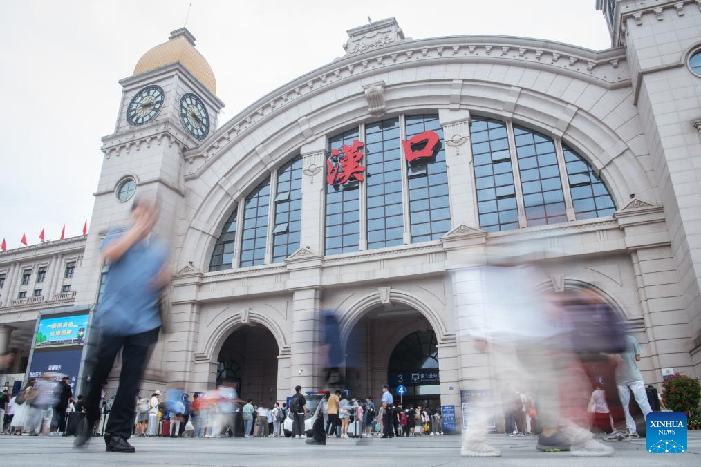 China sees peak travel, tourism season during Mid-Autumn Festival and National Day holiday